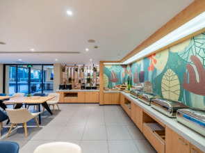 Hanting Hotel Shanghai Tangqiao Metro Station