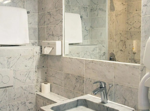 Good Morning + Berlin City East