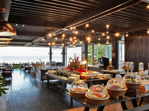 Sareeraya Villas & Suites