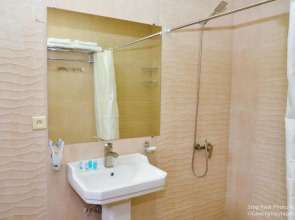 Отель Khoreayi Dzor