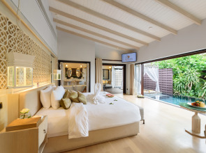 Отель The Shore at Katathani