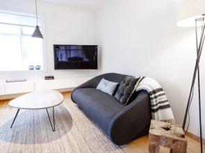 Akureyri Central House