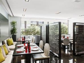 NH Collection Barcelona Constanza