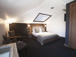 The Rise Aron Business Hotel Merter