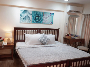 1775 Adriatico Suites