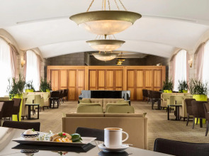 Grand Court Jerusalem