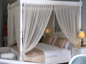 Sea Breeze Hotel & Apartments