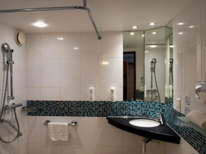 Holiday Inn Express Paris-Canal de la Villette by IHG