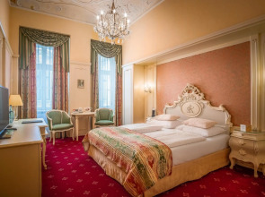 Schlosshotel Römischer Kaiser