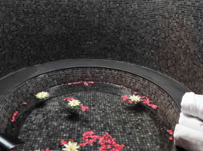 Asia Gardens Hotel &Thai Spa