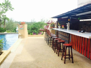 Pavilion Queen's Bay