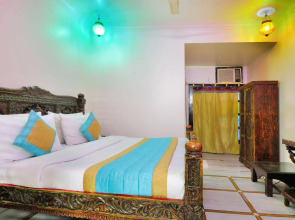 Jyoti Mahal A Royal Heritage Hotel - 5 Mins from New Delhi Railway station & 2Mins From Metro