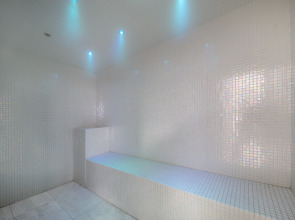 FERGUS Style Bahamas