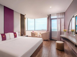 V Hotel Nha Trang