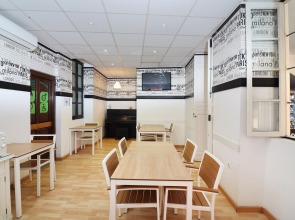 Feel Hostels City Center