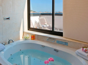 Holiday Inn Nice by IHG