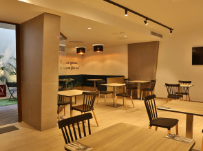 Ivy Hotel - Adults Only