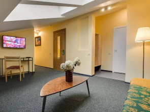 Отель Augustine