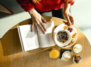 citizenM Schiphol Airport