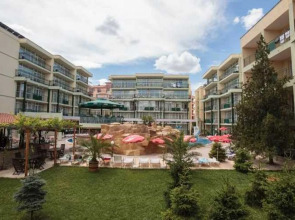 Sunny Day Club Hotel