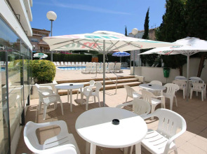 Aparthotel Esmeraldas