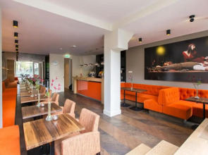 The Amsterdam Canal Hotel