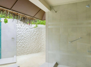 Adaaran Select Huduran Fushi