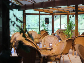 Отель Best Western Plus Paradise Hotel Дилижан