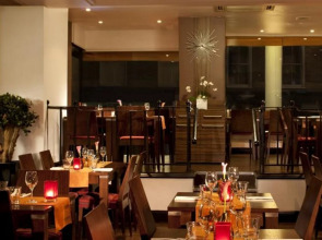 Thistle Trafalgar Square Hotel