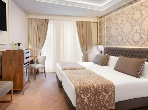 Catalonia Las Cortes Hotel