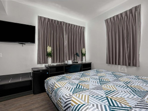 Motel 6 San Diego, CA - Downtown