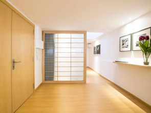 Serennia Cest Apartamentos Arc de Triomf