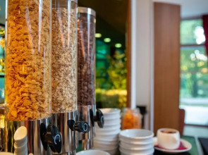 Отель Clarion Paris CDG Airport