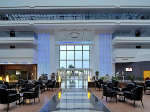 Seaden Sea World Resort & Spa