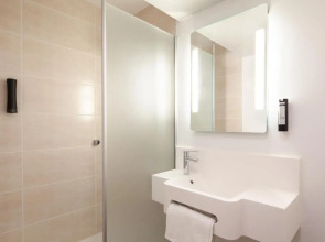 B&B HOTEL Nice Aéroport