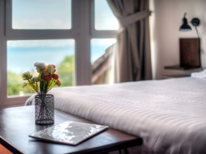 Zenitude Hotel-Residences Les Terrasses du Lac