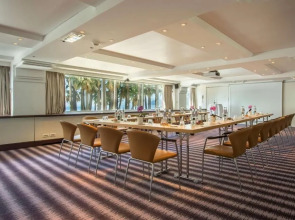 Canopy by Hilton Cannes