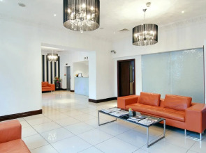 Hyde Park International