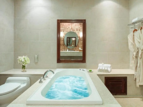 Sunrise Nha Trang Beach Hotel & Spa