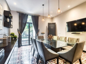 AR 218 Hotel by ULIV