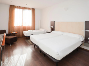 Hotel ILUNION Aqua 3