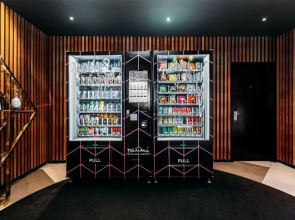 Отель Naumi Auckland Airport