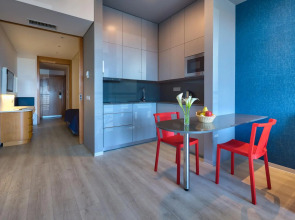 Four Views Monumental Lido