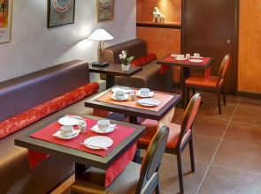 Hôtel de Neuville - Arc de Triomphe