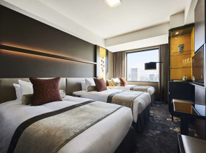 Отель The Royal Park Hotel Iconic Osaka Midosuji