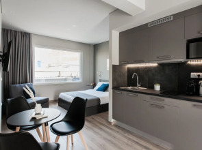 WYZ Athens Apartments by UPSTREET