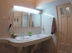 Штраус Хаус