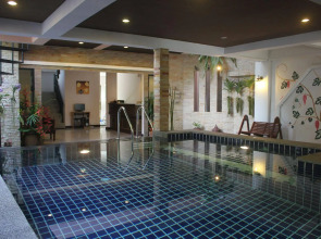 Ice Kamala Beach Hotel