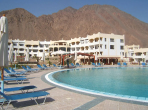 Aquamarine Sun Flower Resort