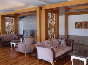 Saturn Palace Resort 